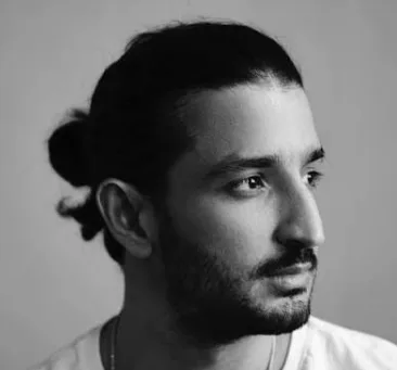 سینا ساعی — ۳۴